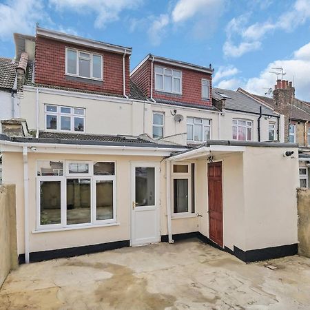 Fernbank Rooms Sudbury Hill, Harrow, Self-Contained Studios With En-Suite Harrow on the Hill Exterior photo