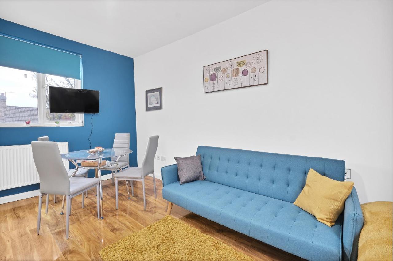 Fernbank Rooms Sudbury Hill, Harrow, Self-Contained Studios With En-Suite Harrow on the Hill Exterior photo